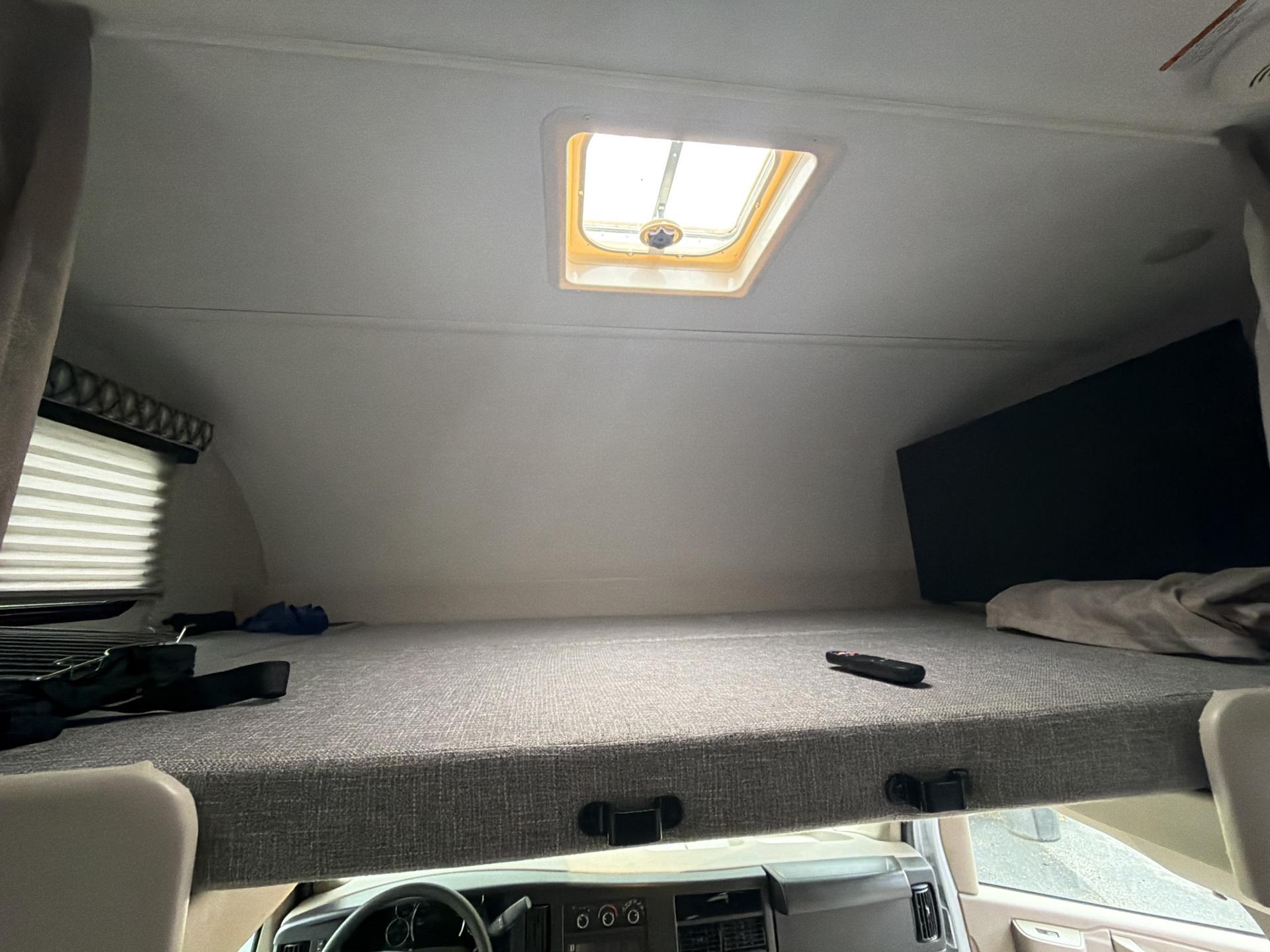2025 Thor Motor Coach Geneva 24vt