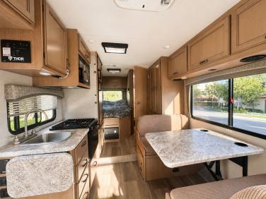 2021 Thor Motor Coach Four Winds 22ec