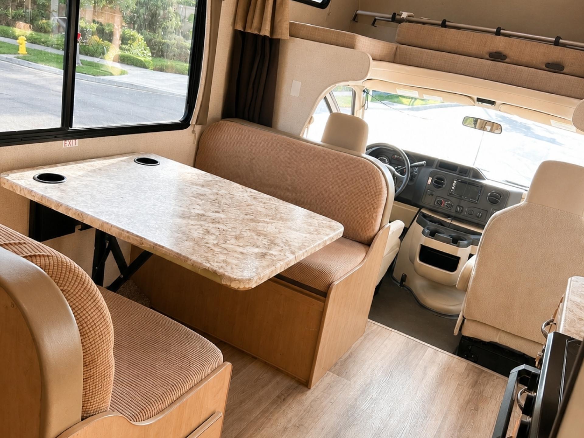 2021 Thor Motor Coach Four Winds 22ec