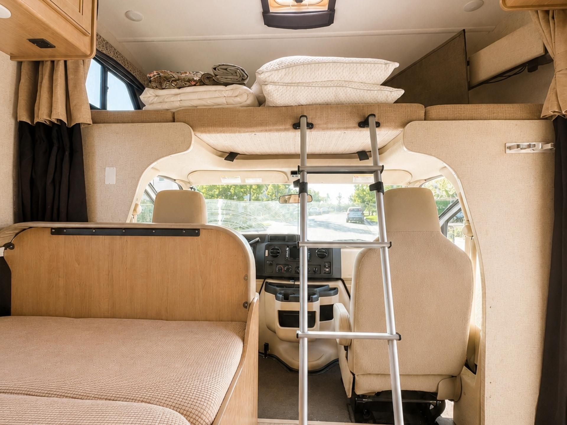2021 Thor Motor Coach Four Winds 22ec