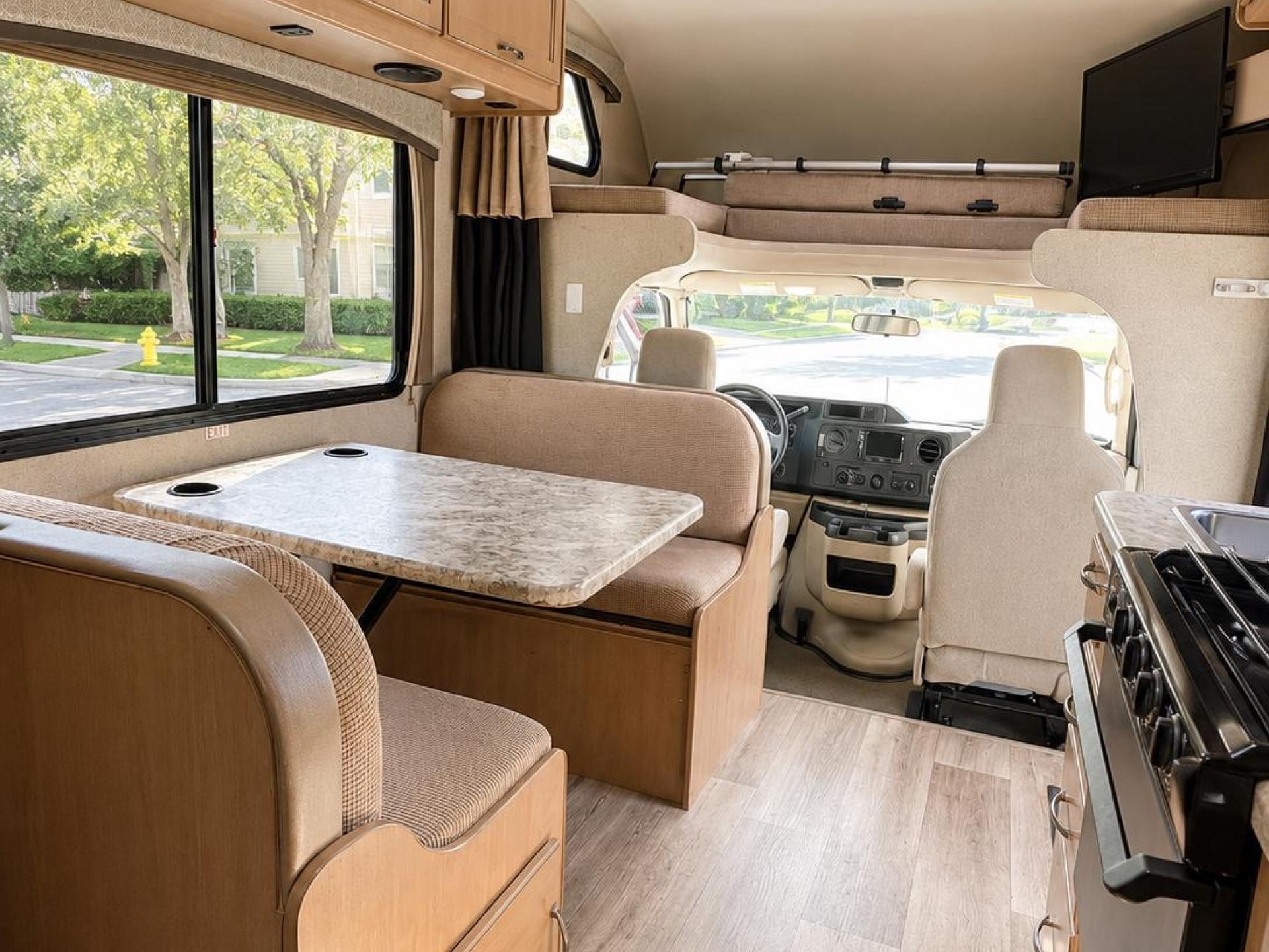 2021 Thor Motor Coach Four Winds 22ec