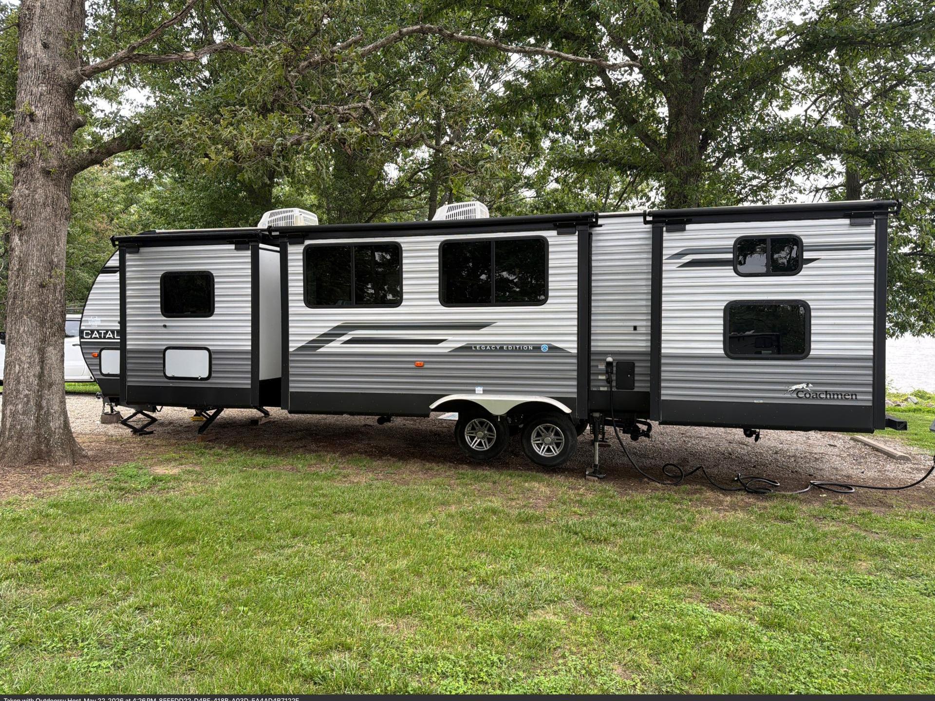 2024 Coachmen Catalina Legacy 343bhts