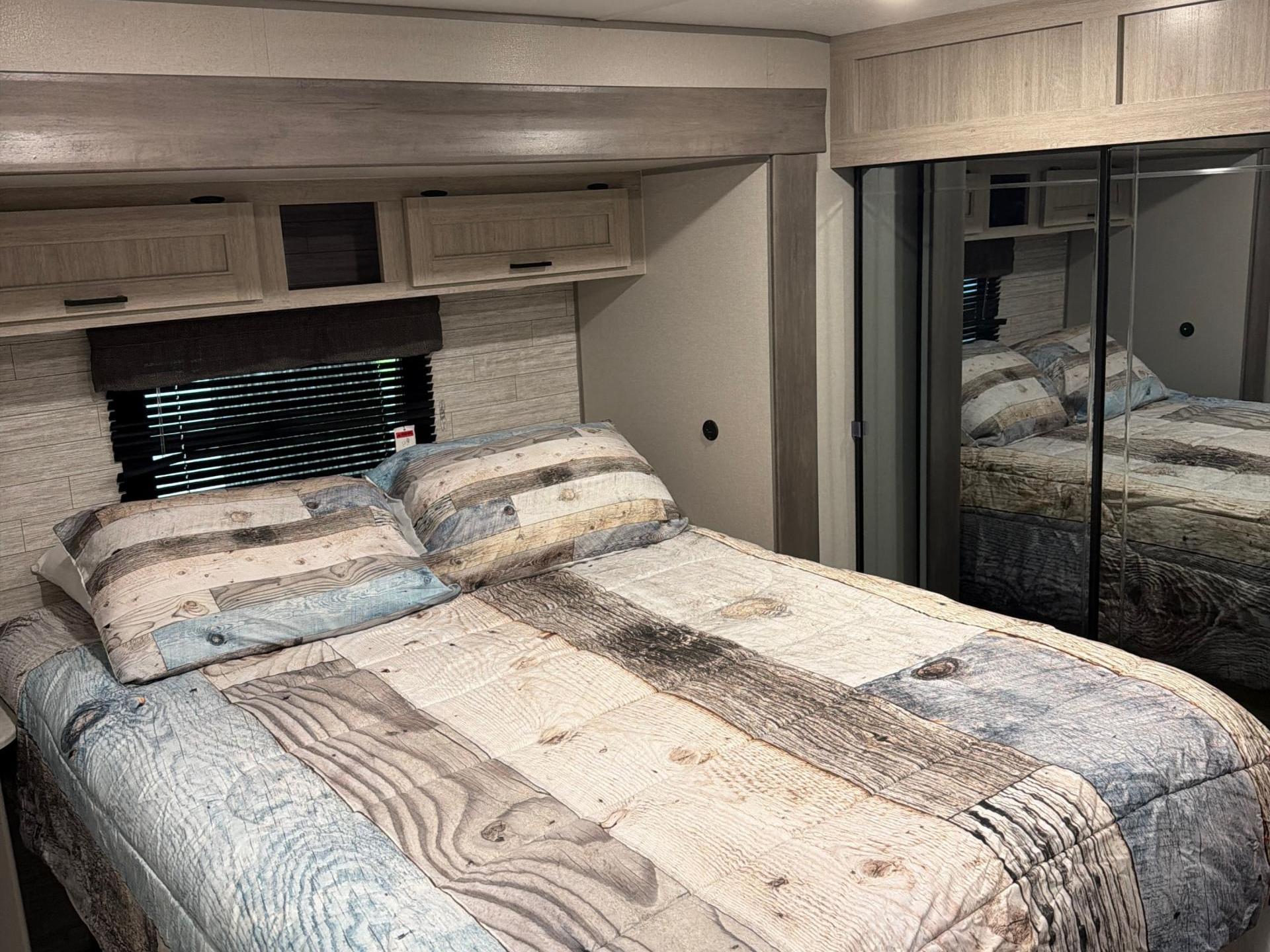 2024 Coachmen Catalina Legacy 343bhts