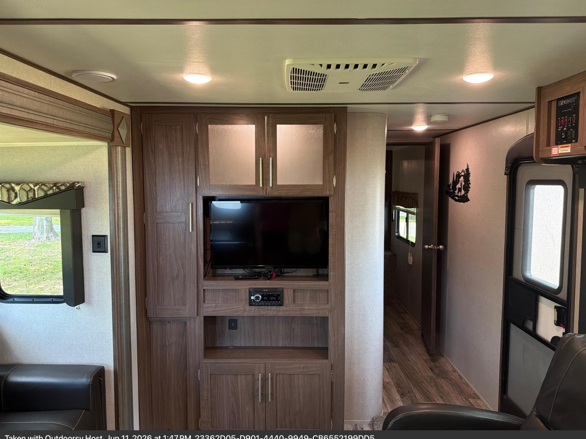 2019 Keystone Hideout 28rks