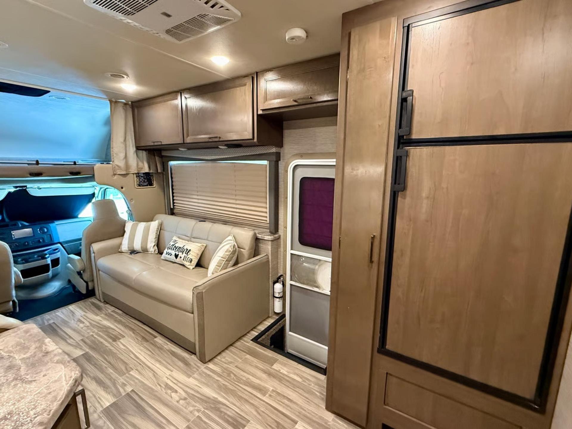 2022 Thor Motor Coach Four Winds 31ev