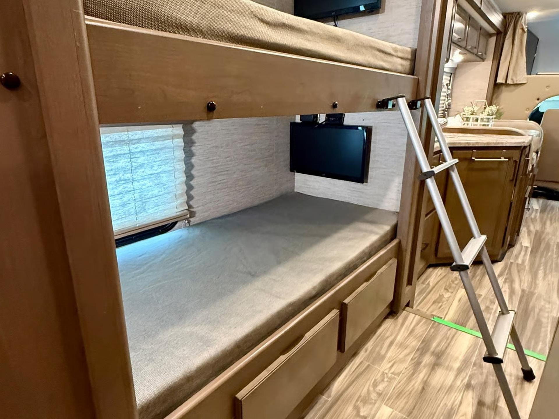 2022 Thor Motor Coach Four Winds 31ev