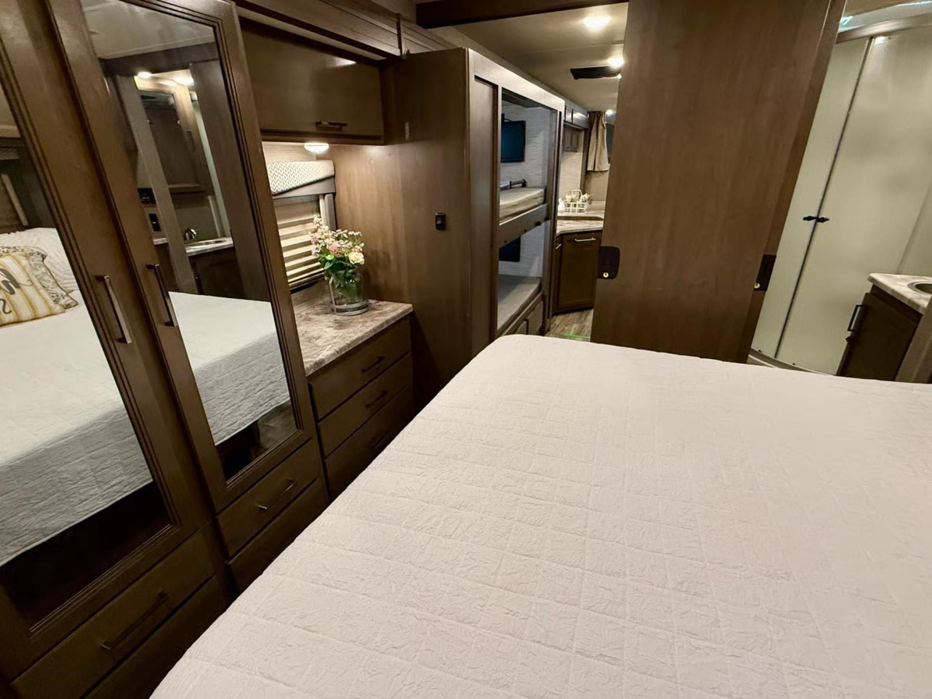 2022 Thor Motor Coach Four Winds 31ev