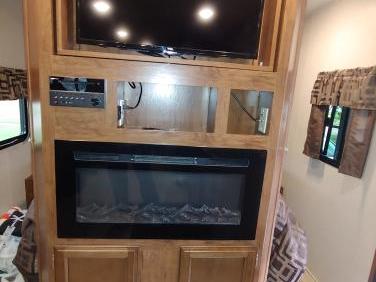 2018 Coachmen Freedom Express Liberty Edition 292bhds