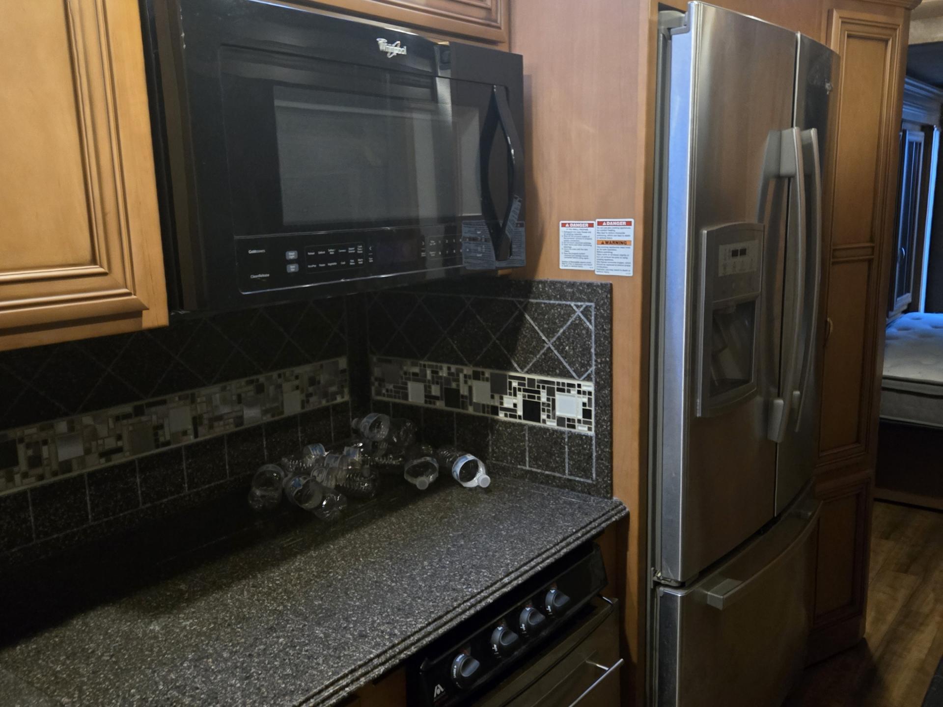 2015 Newmar Canyon Star 3953
