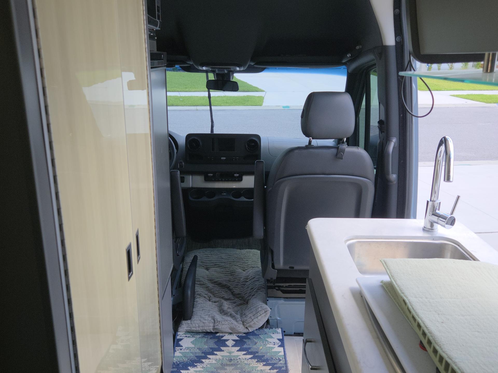 2022 Thor Motor Coach Synergy 19p