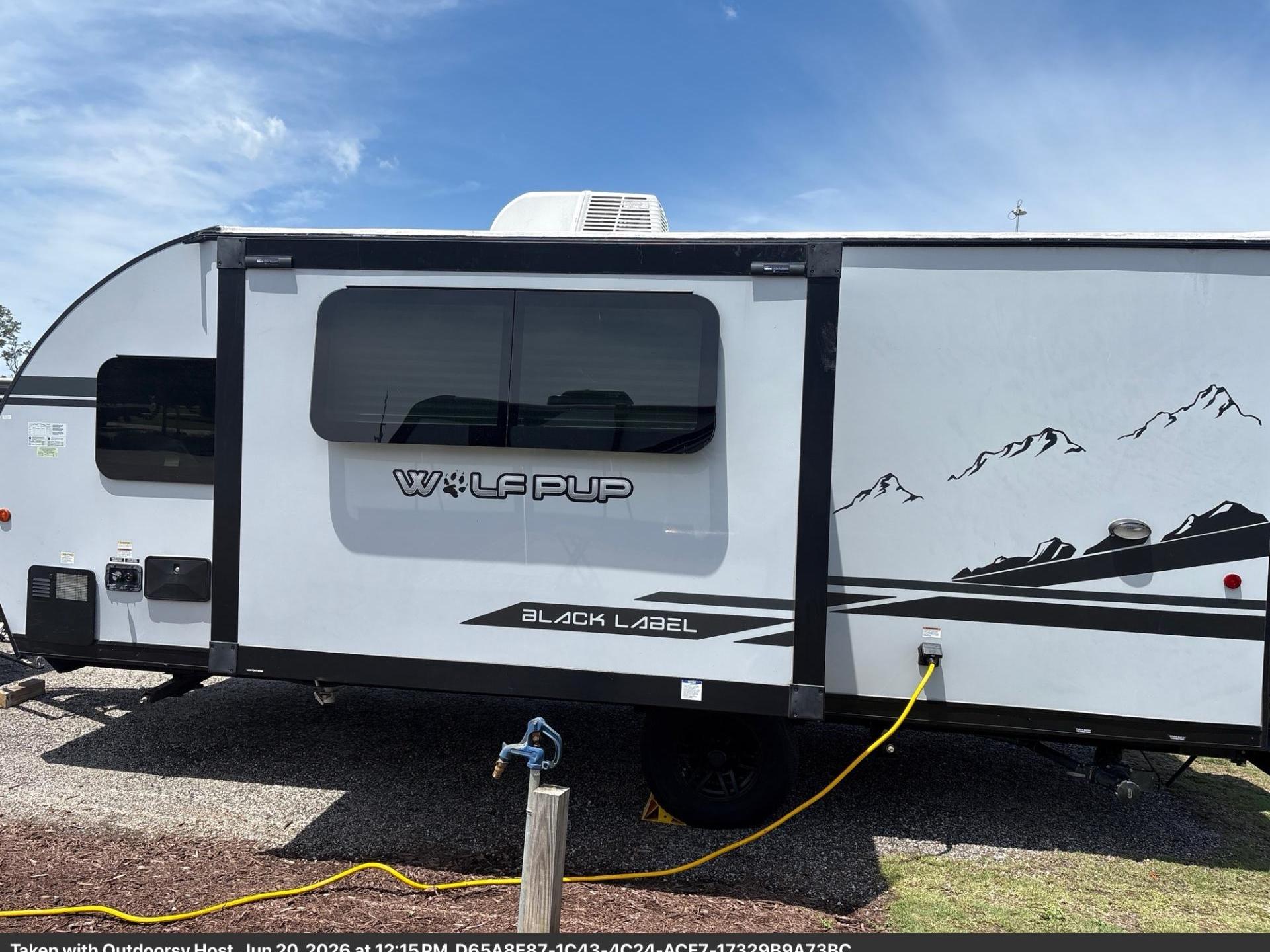 2021 Forest River Cherokee Black Label 234dcbl