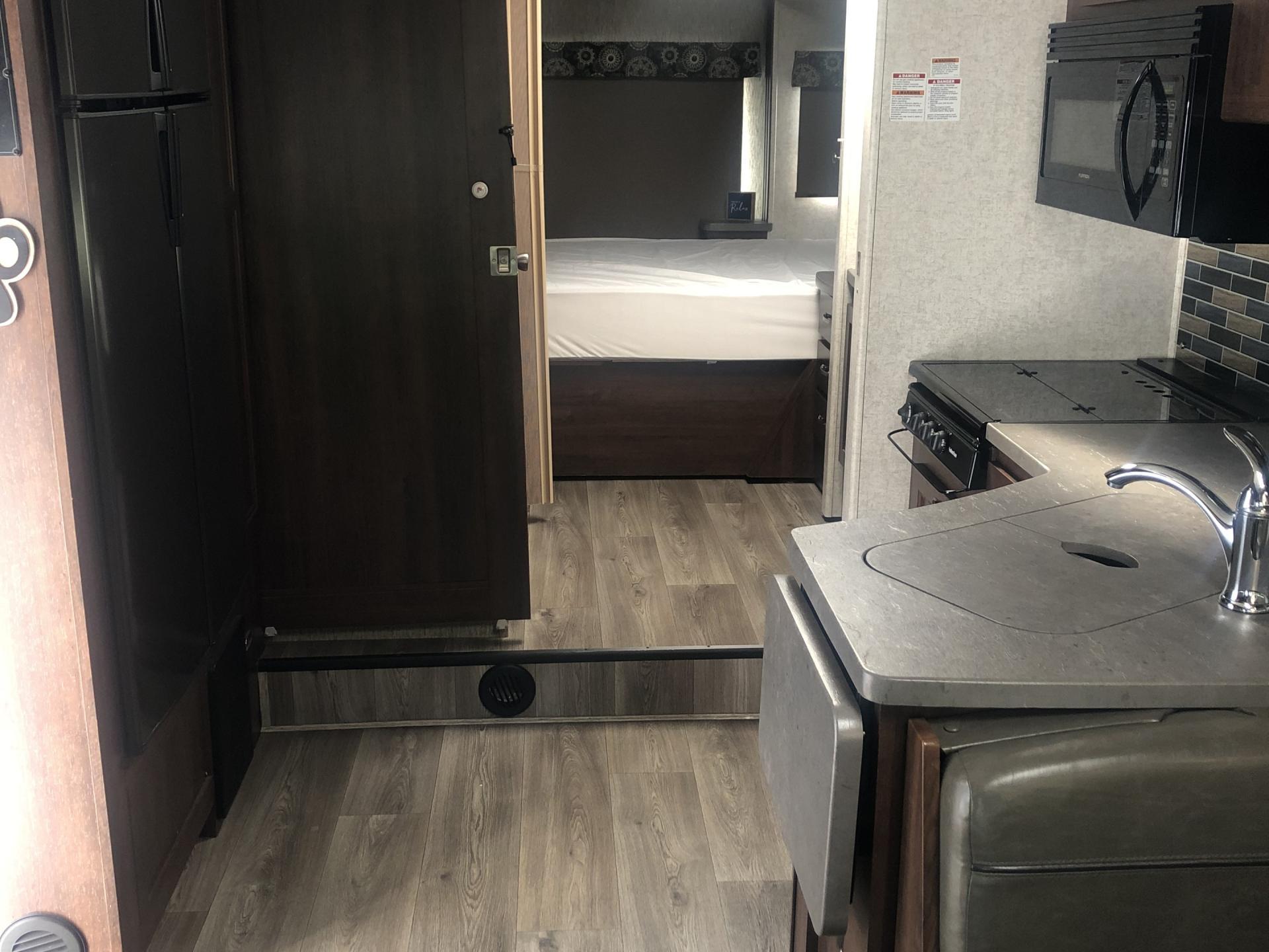 2017 Forest River Sunseeker 3050sf