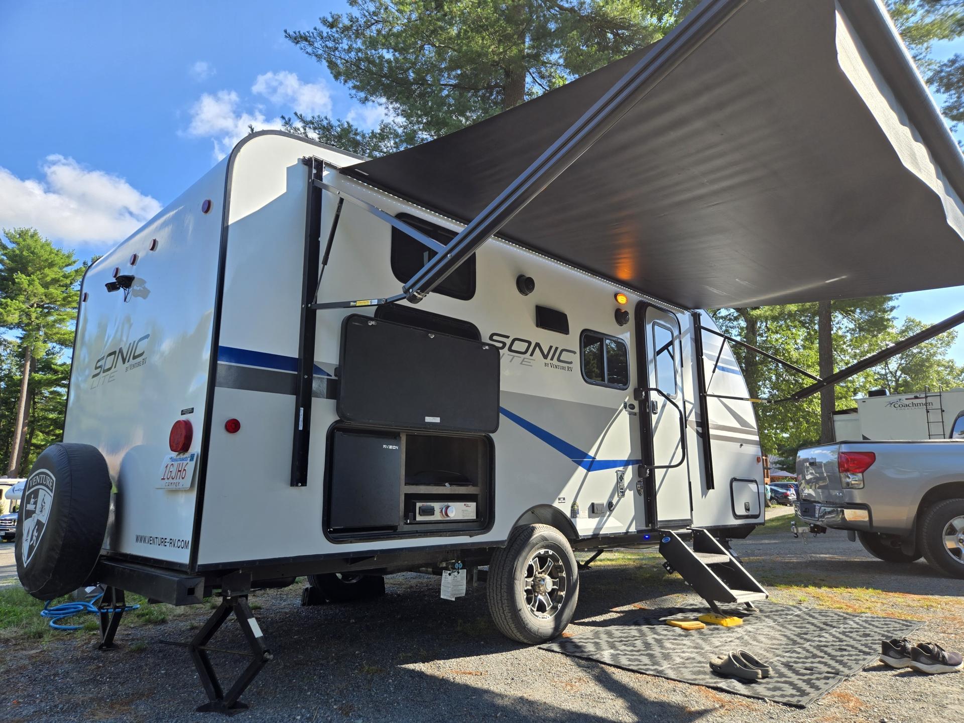 2022 Venture Sonic Lite 169vud