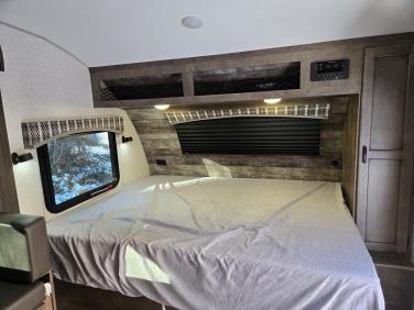 2022 Venture Sonic Lite 169vud
