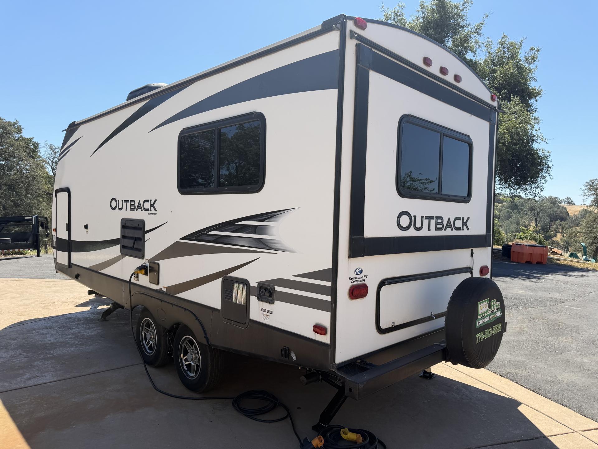 2020 Keystone Outback Ultra-Lite 210urs