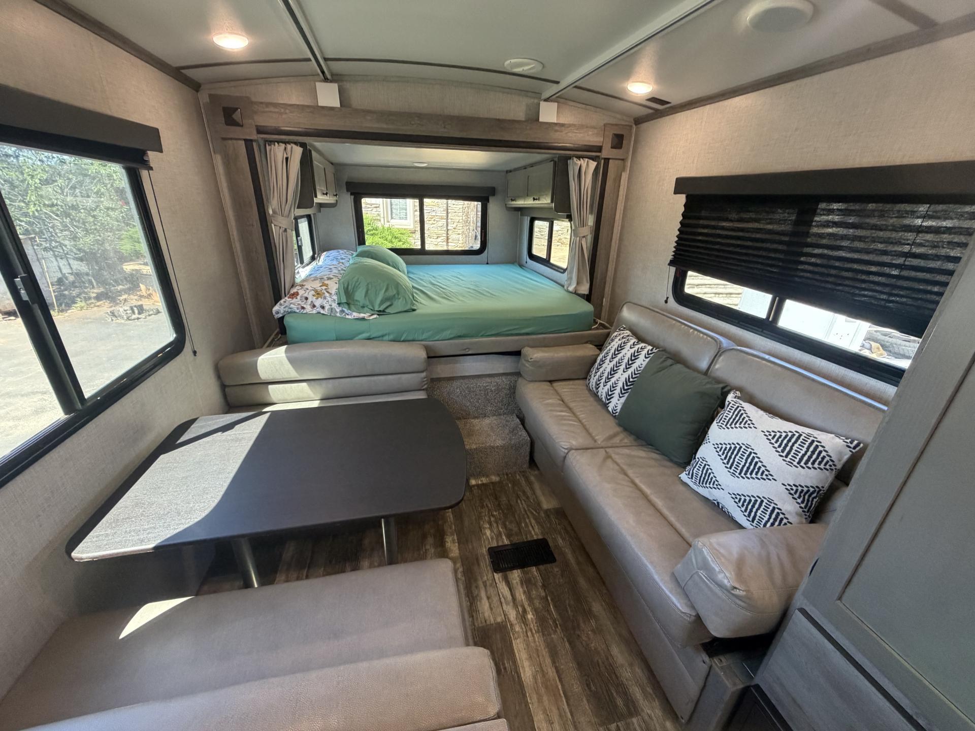 2020 Keystone Outback Ultra-Lite 210urs