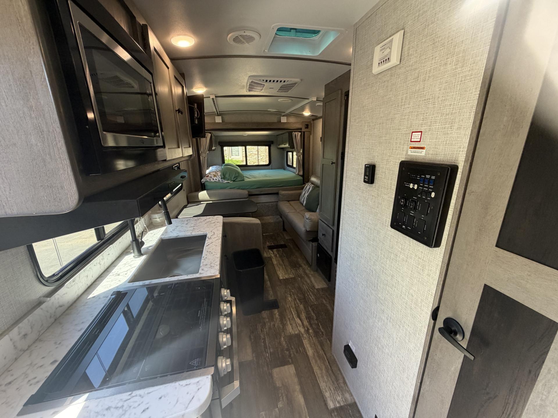 2020 Keystone Outback Ultra-Lite 210urs