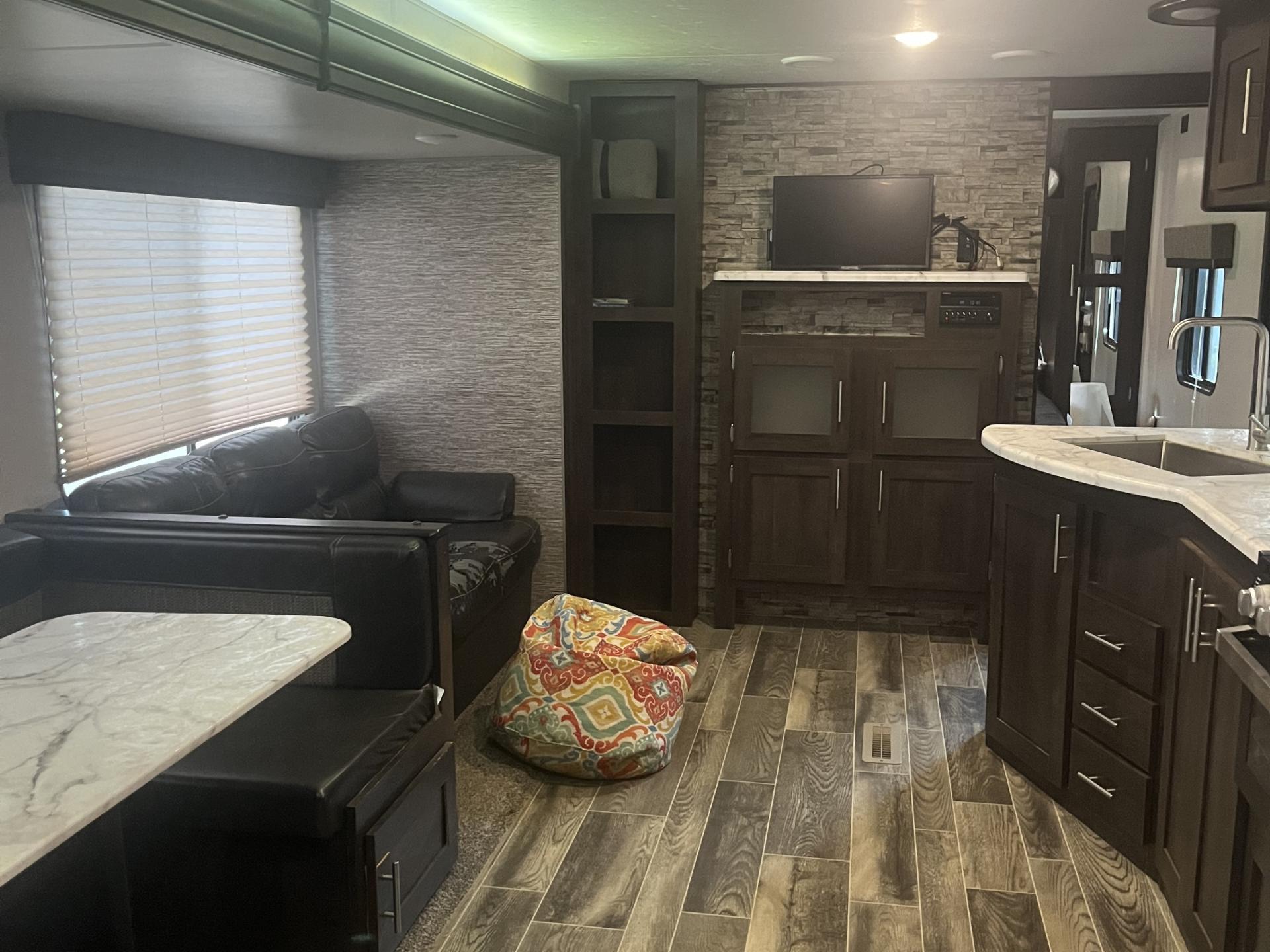 2019 K-Z Sportsmen LE 332bhkle