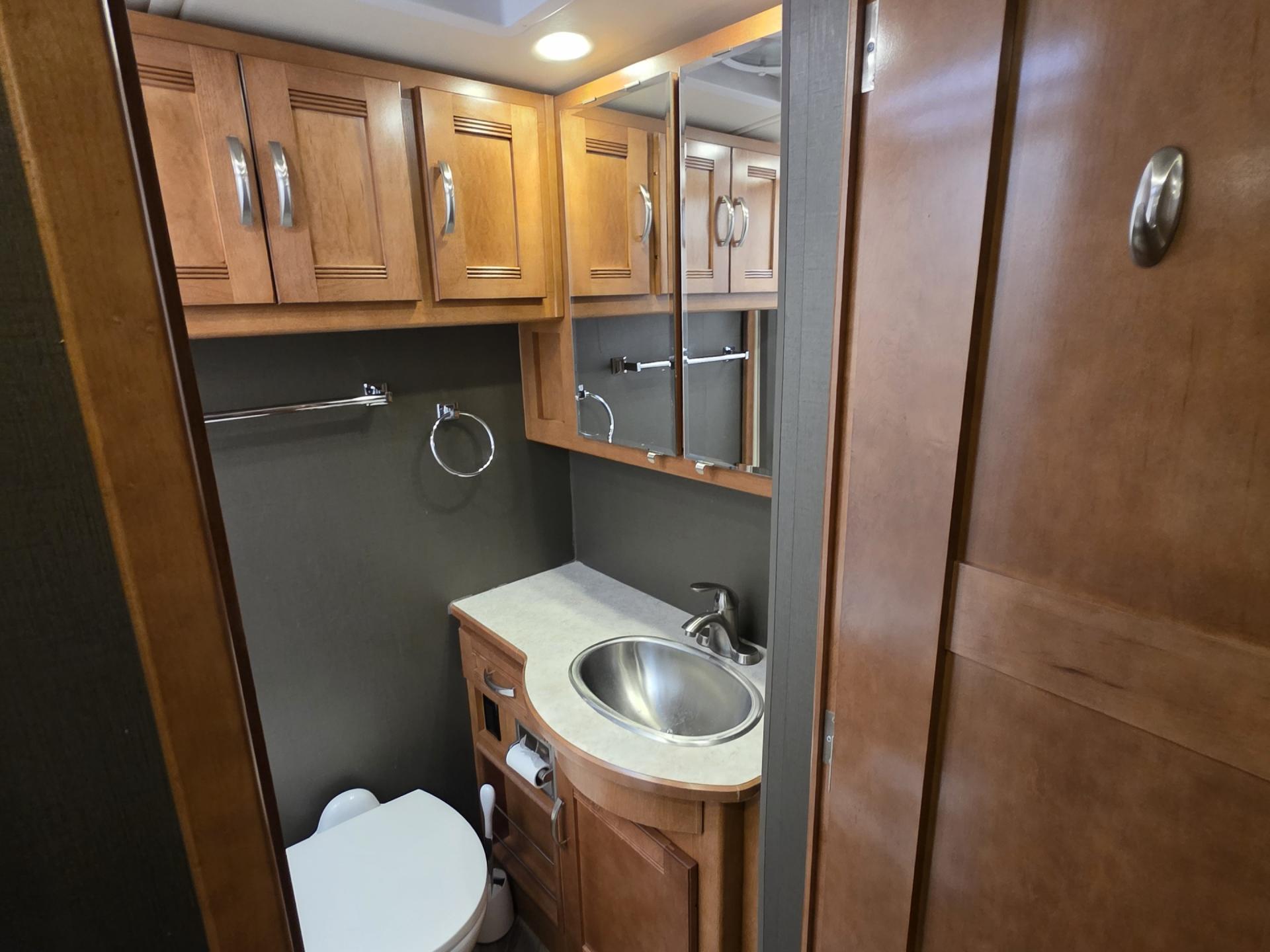 2019 Winnebago Forza 34t