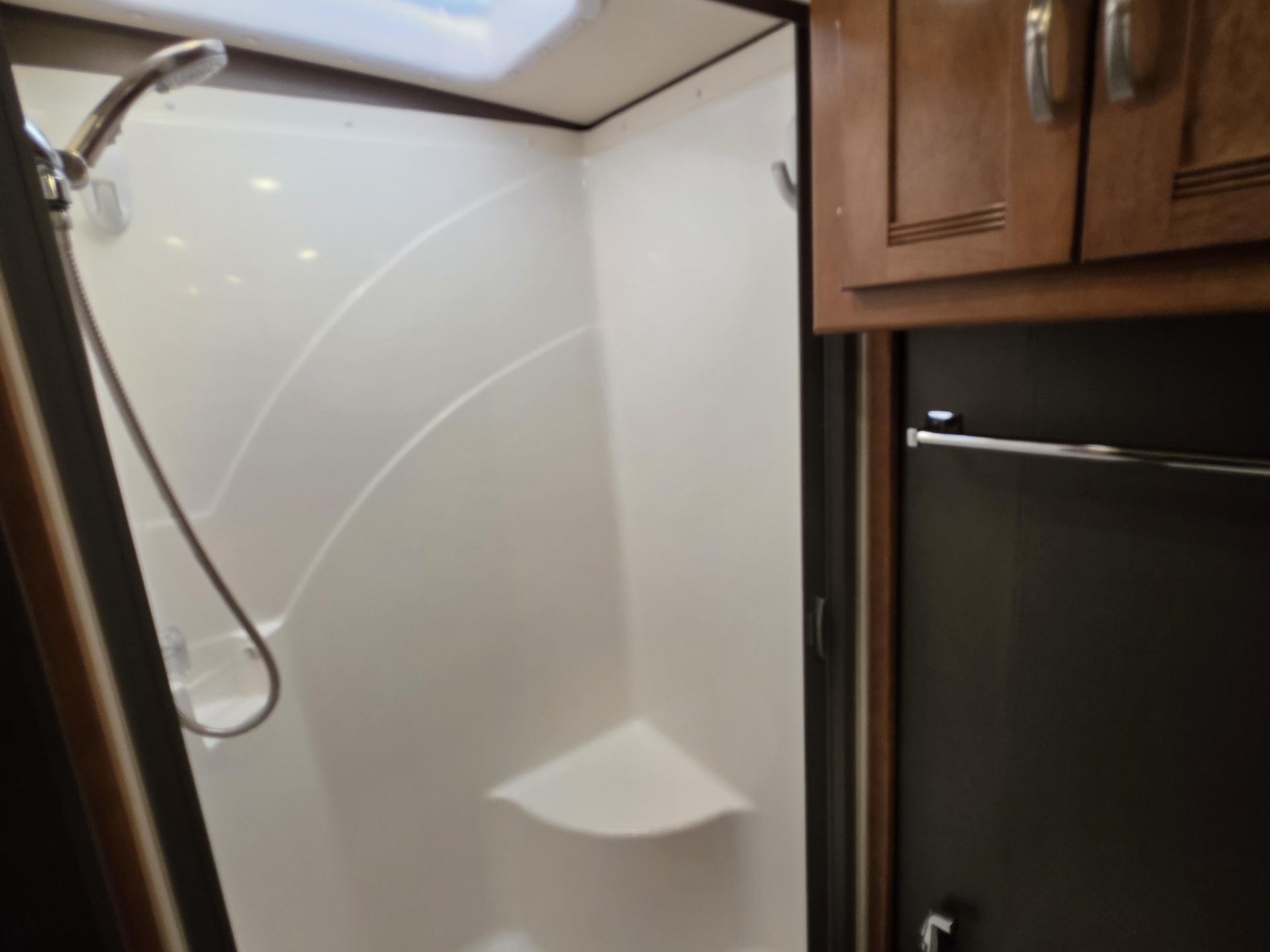 2019 Winnebago Forza 34t
