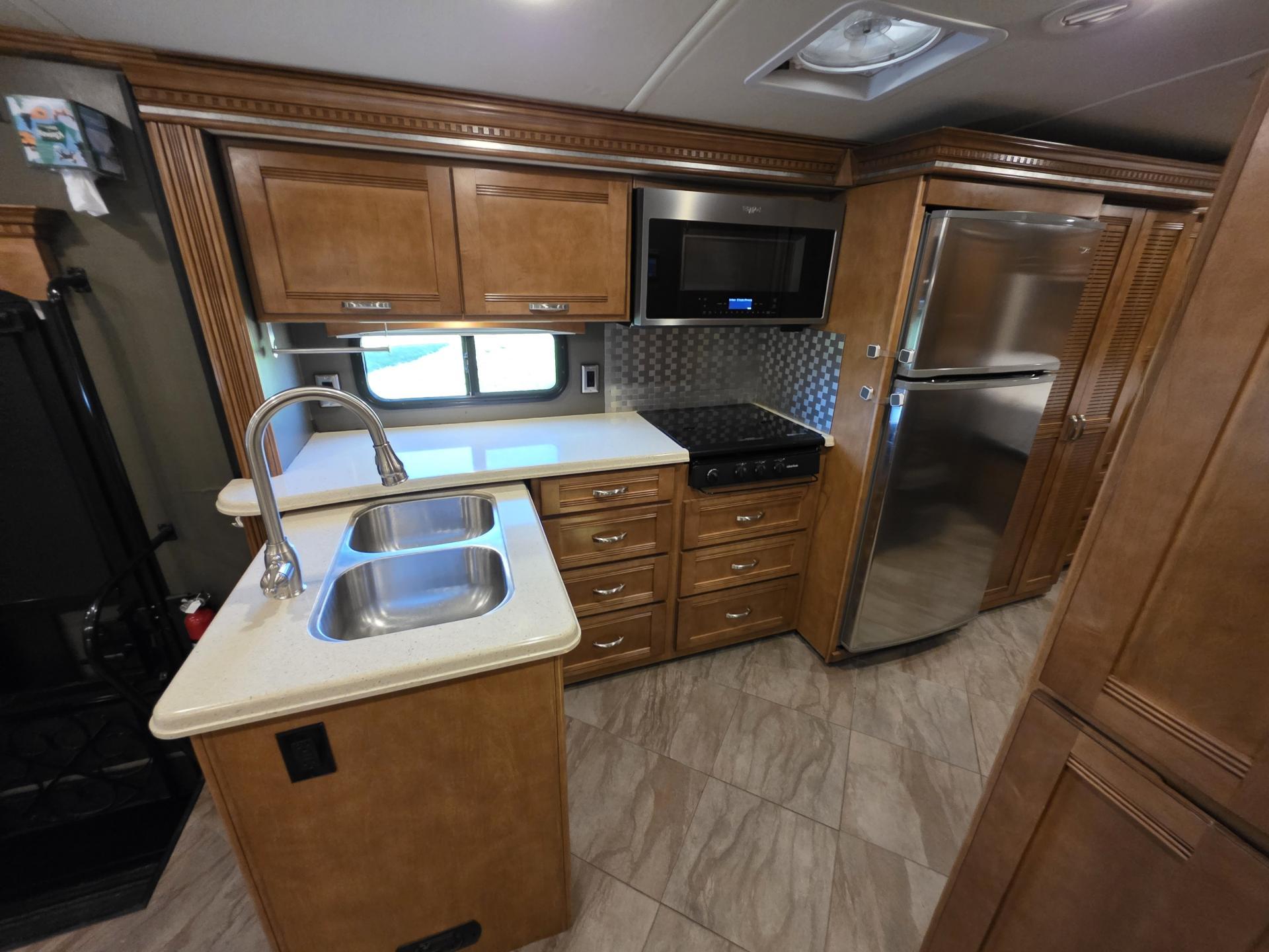 2019 Winnebago Forza 34t