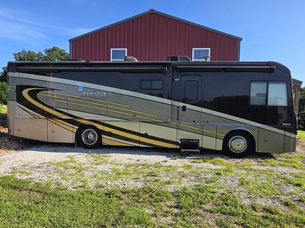 2019 Winnebago Forza 34t