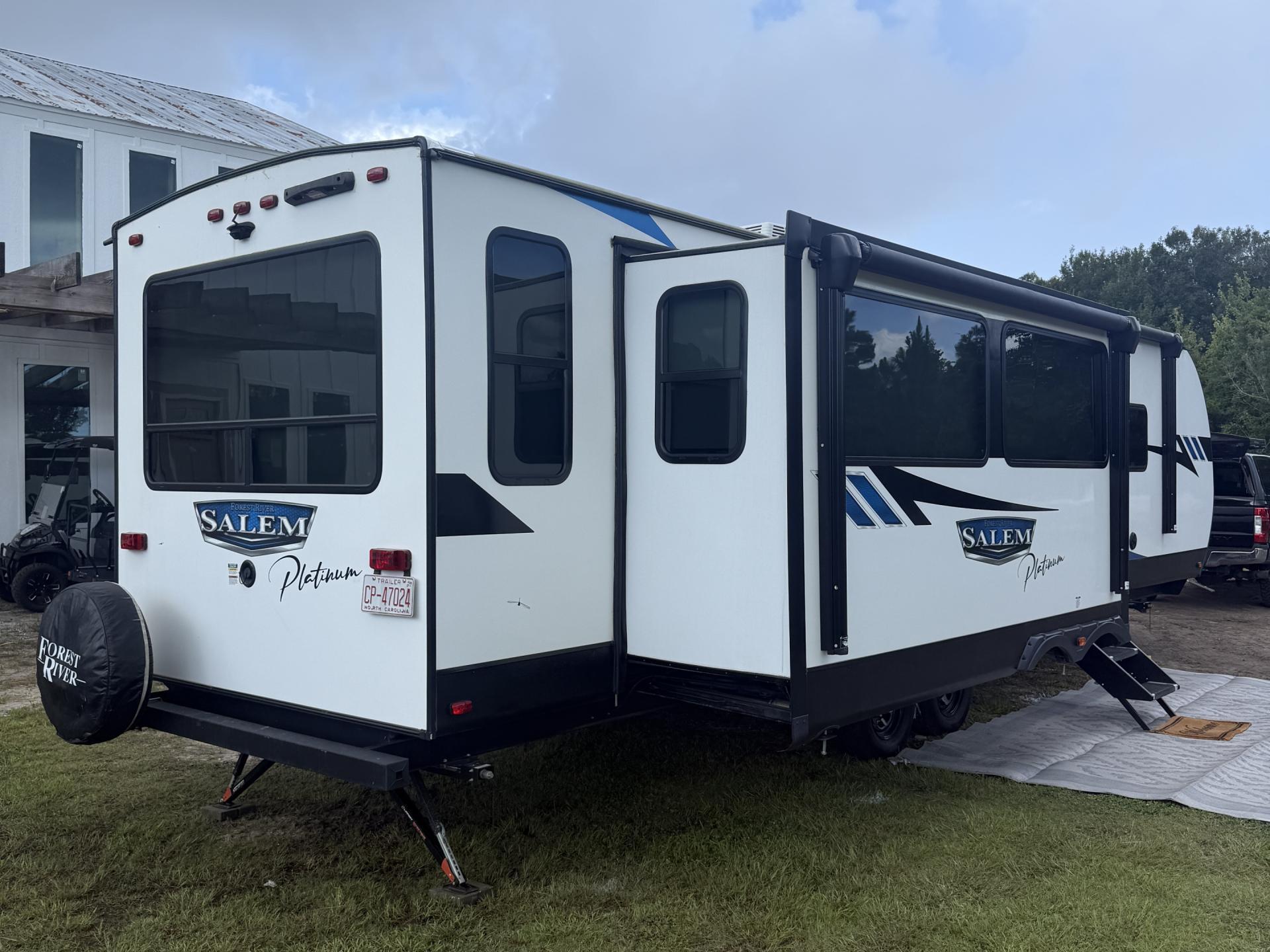 2023 FOREST RIVER SALEM 32RET