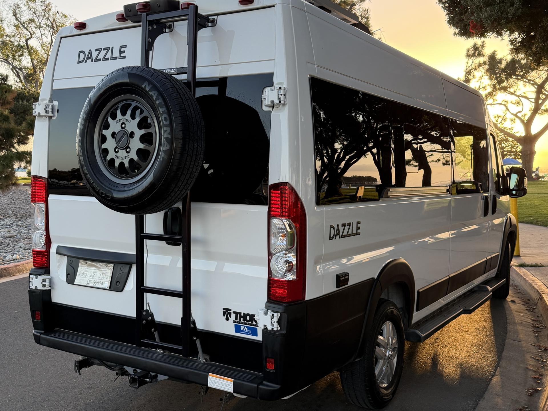 2024 Thor Motor Coach Dazzle 2lb
