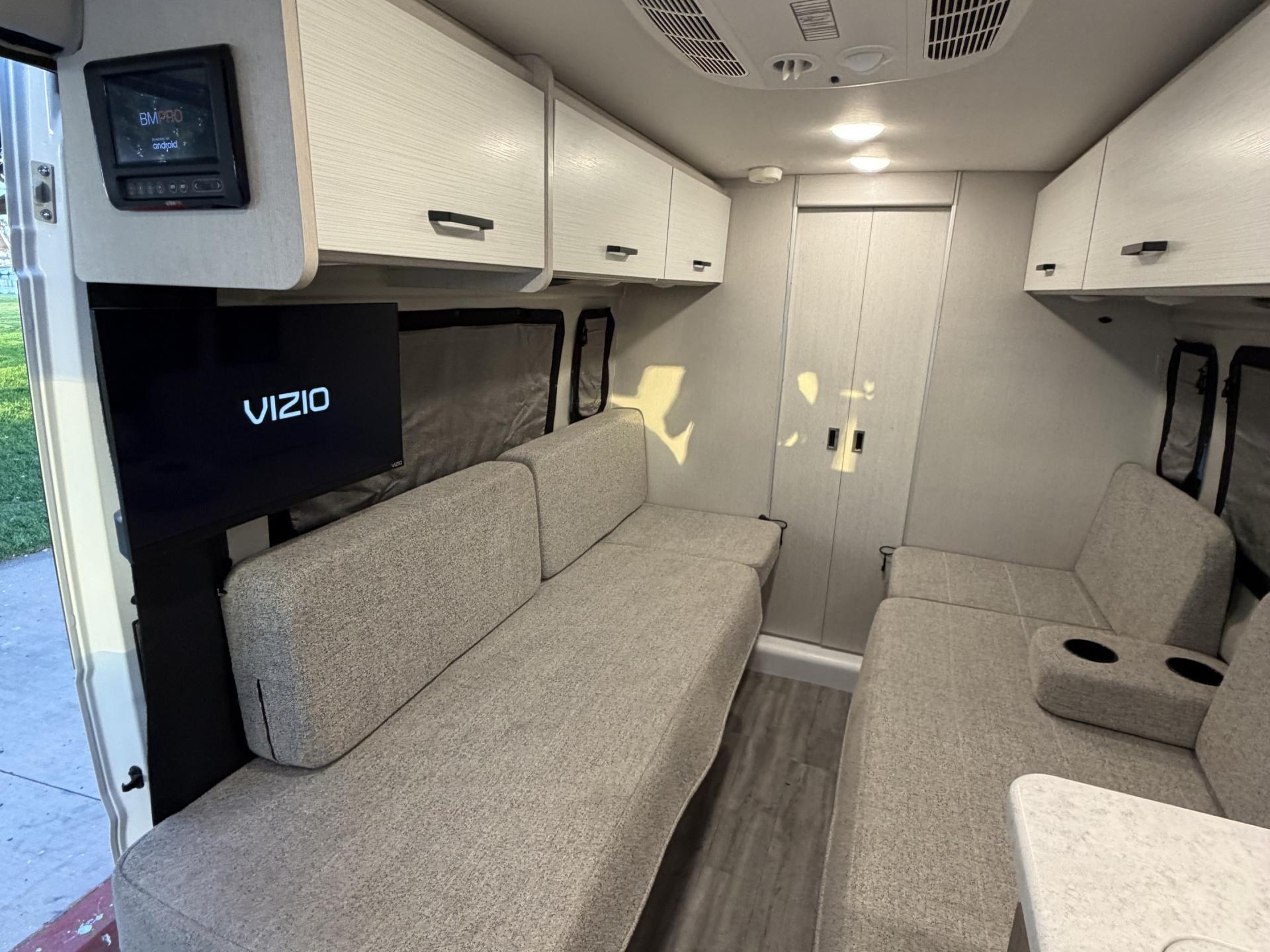 2024 Thor Motor Coach Dazzle 2lb