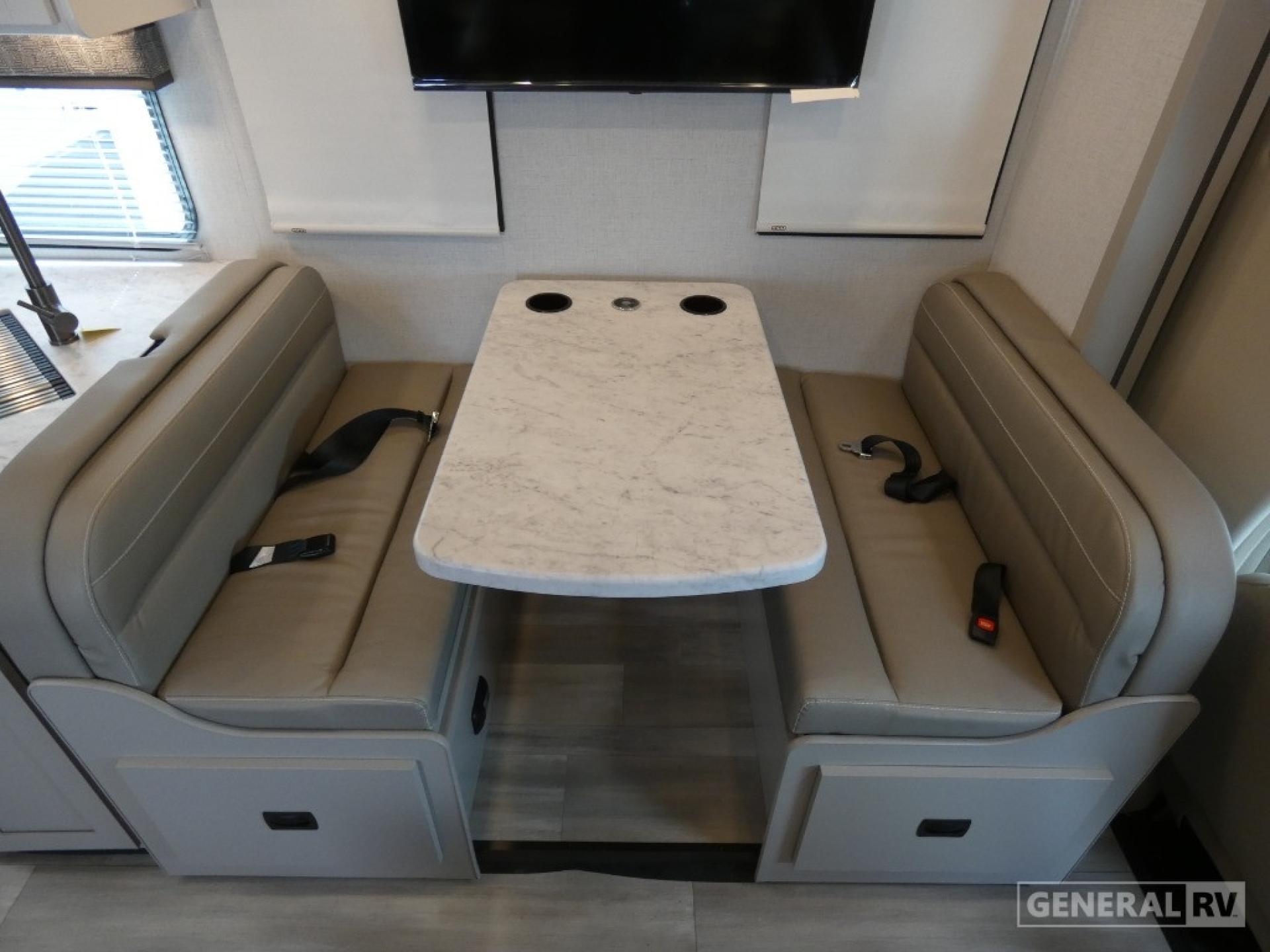 2025 Thor Motor Coach Pasadena SL31