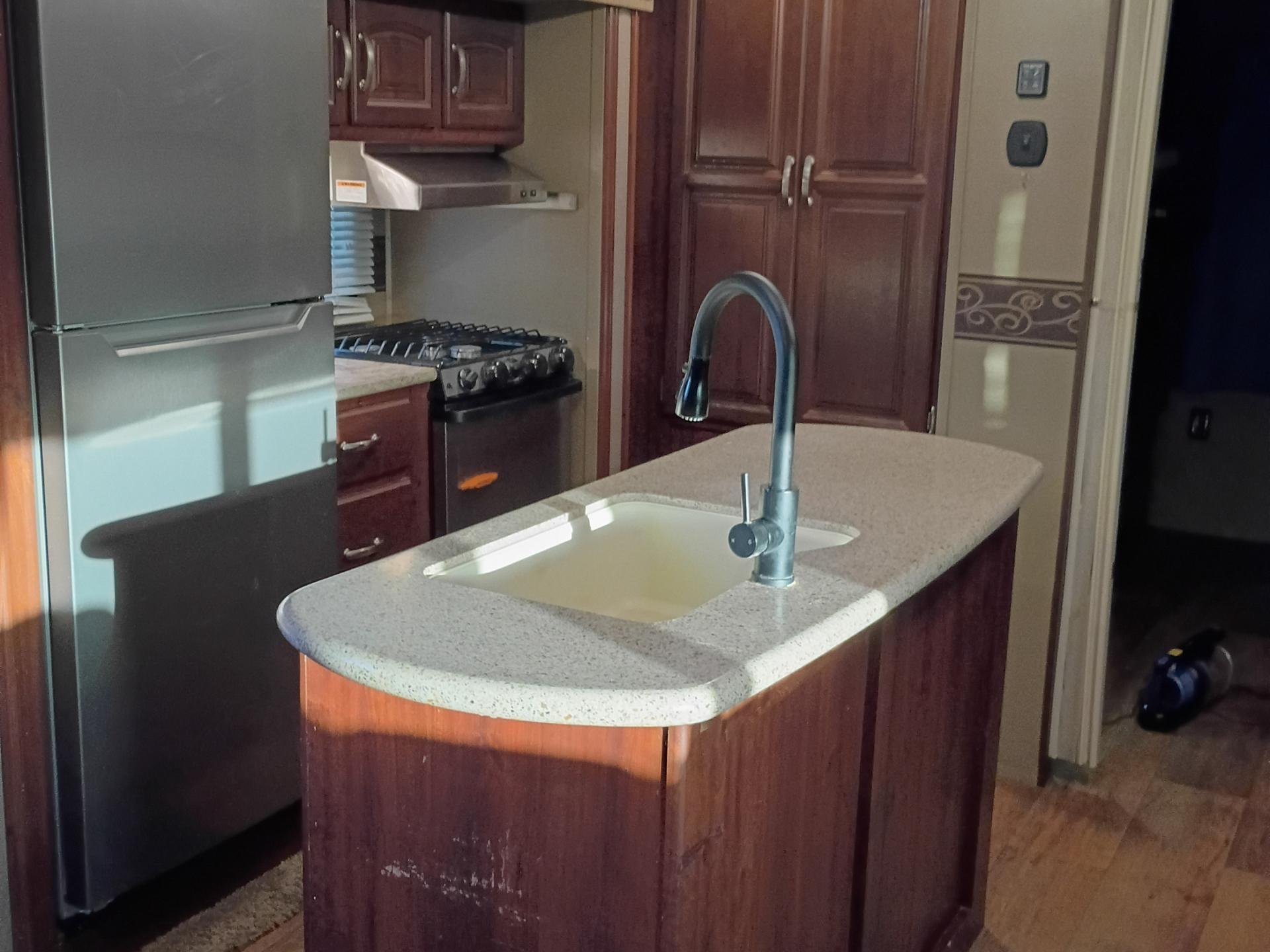 2015 Keystone Outback Super-Lite 323bh