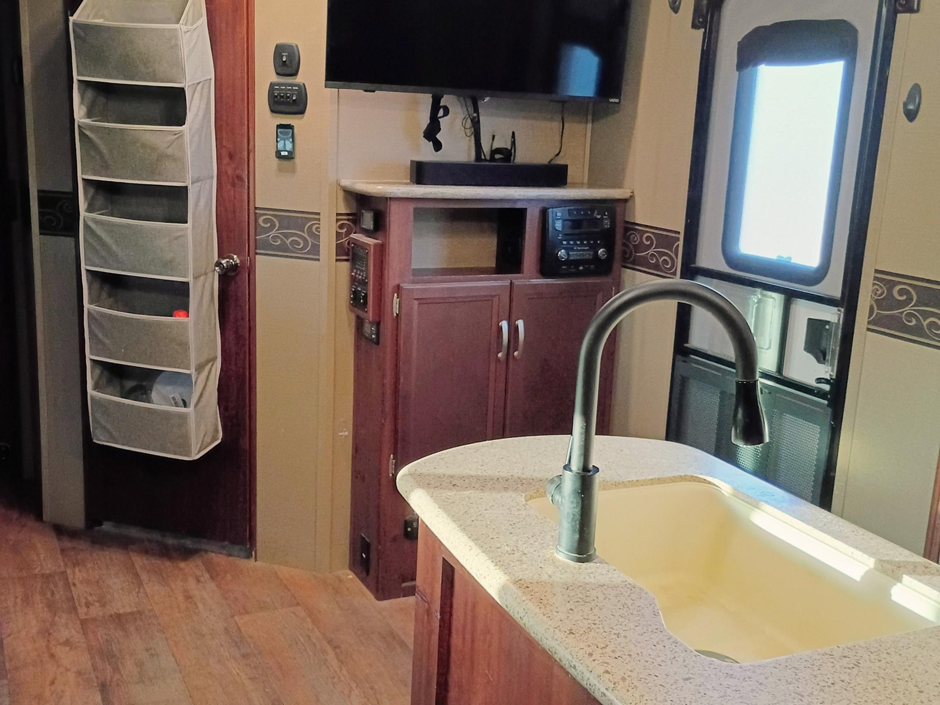 2015 Keystone Outback Super-Lite 323bh