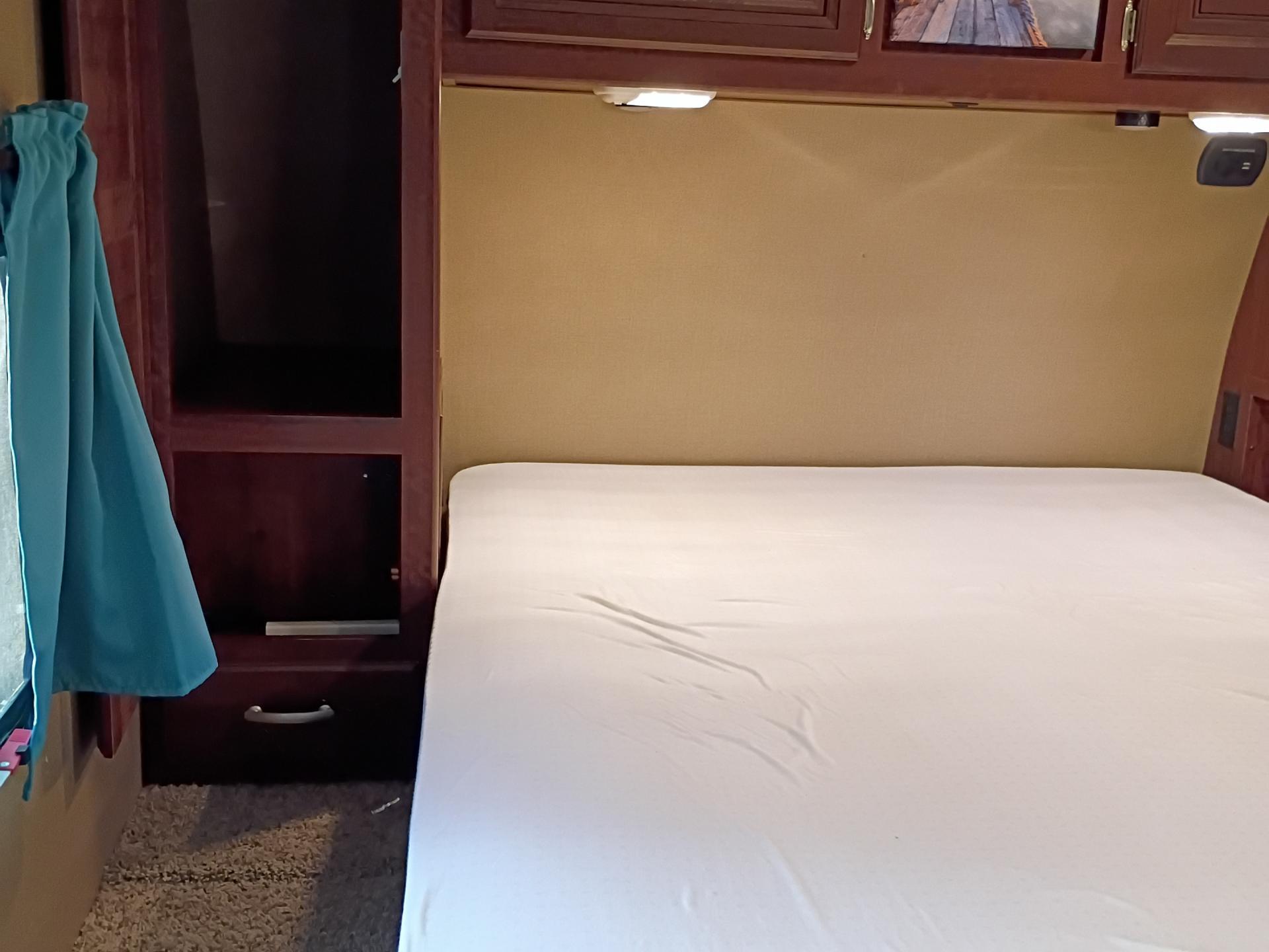 2015 Keystone Outback Super-Lite 323bh