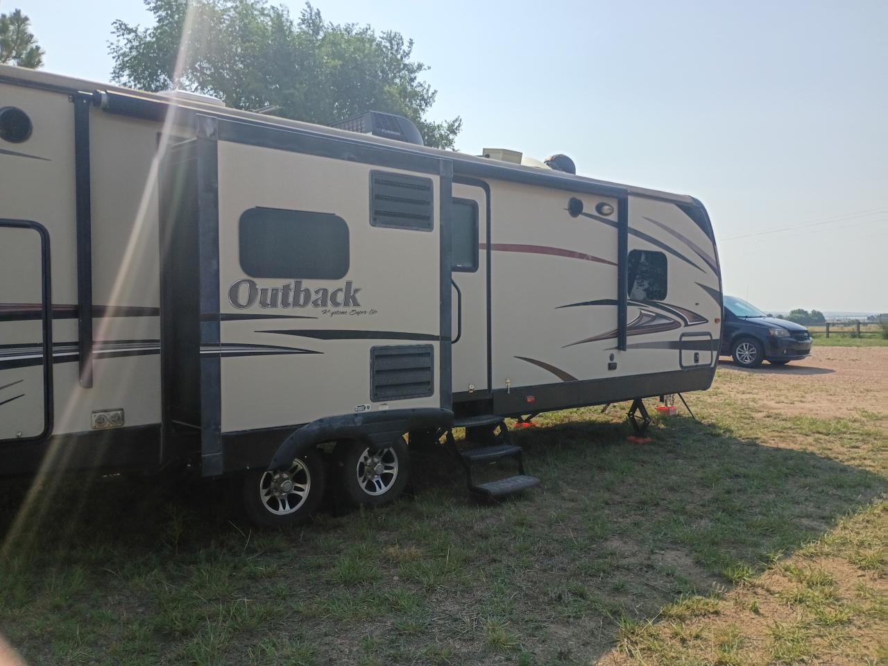 2015 Keystone Outback Super-Lite 323bh