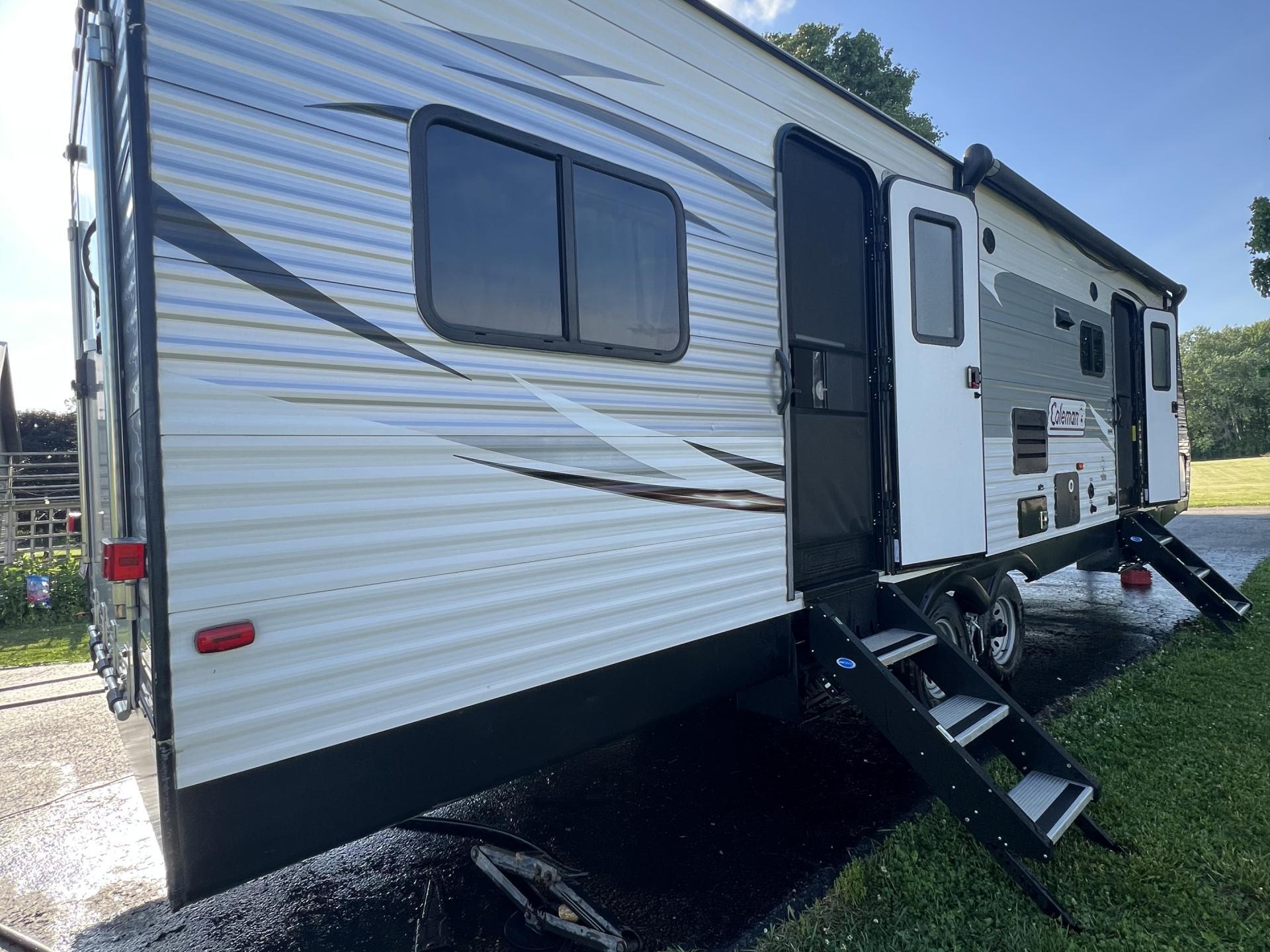 2016 Coleman Coleman Lantern 274BH