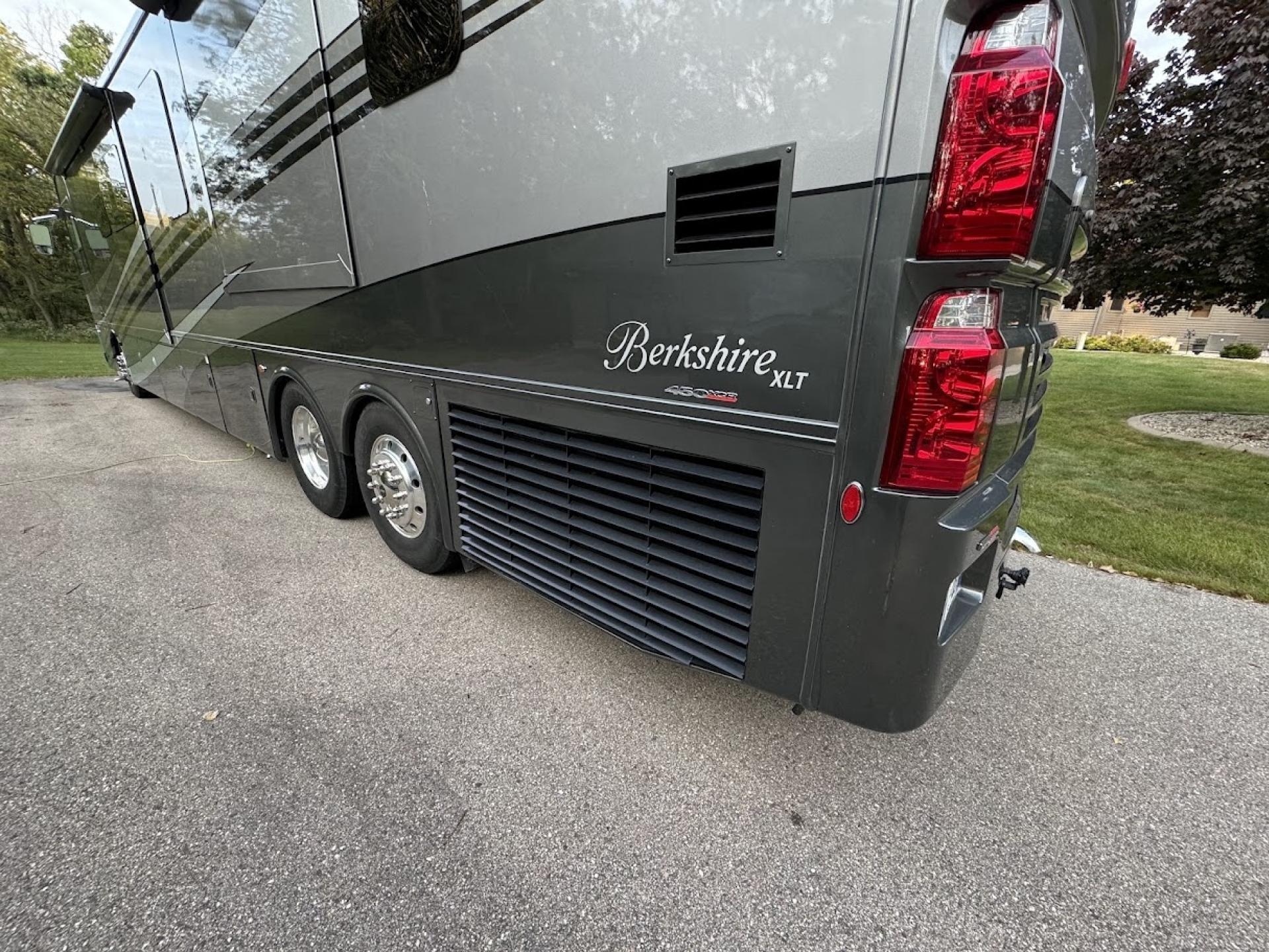 2021 Forest River Berkshire XLT 45ca
