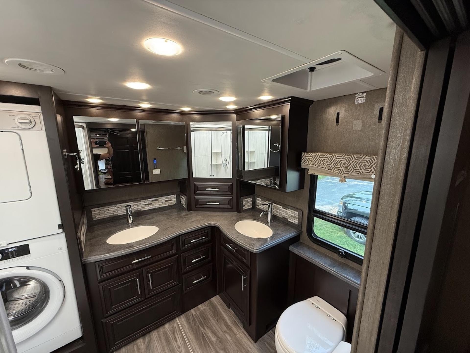 2021 Forest River Berkshire XLT 45ca