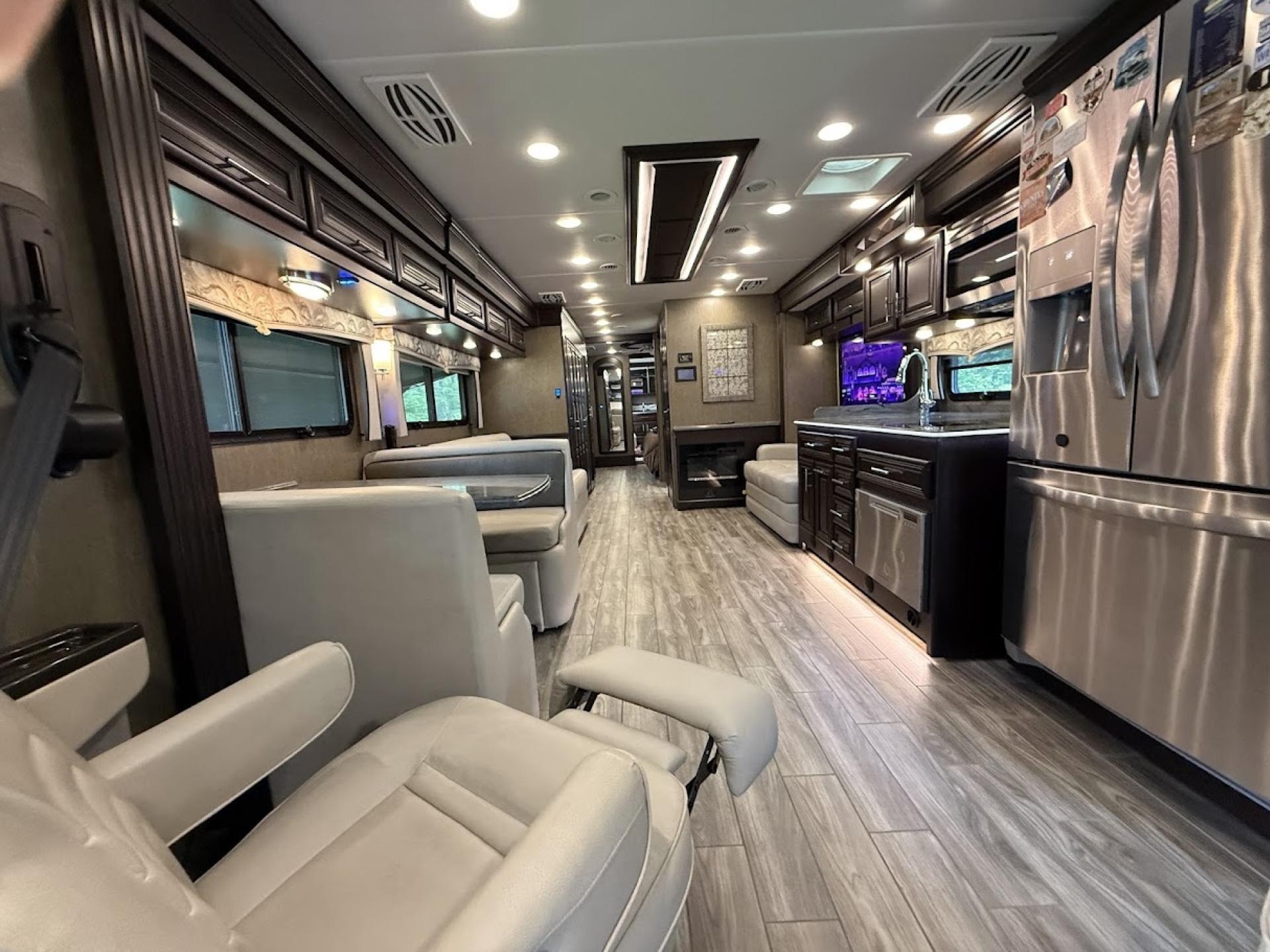 2021 Forest River Berkshire XLT 45ca