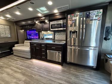 2021 Forest River Berkshire XLT 45ca