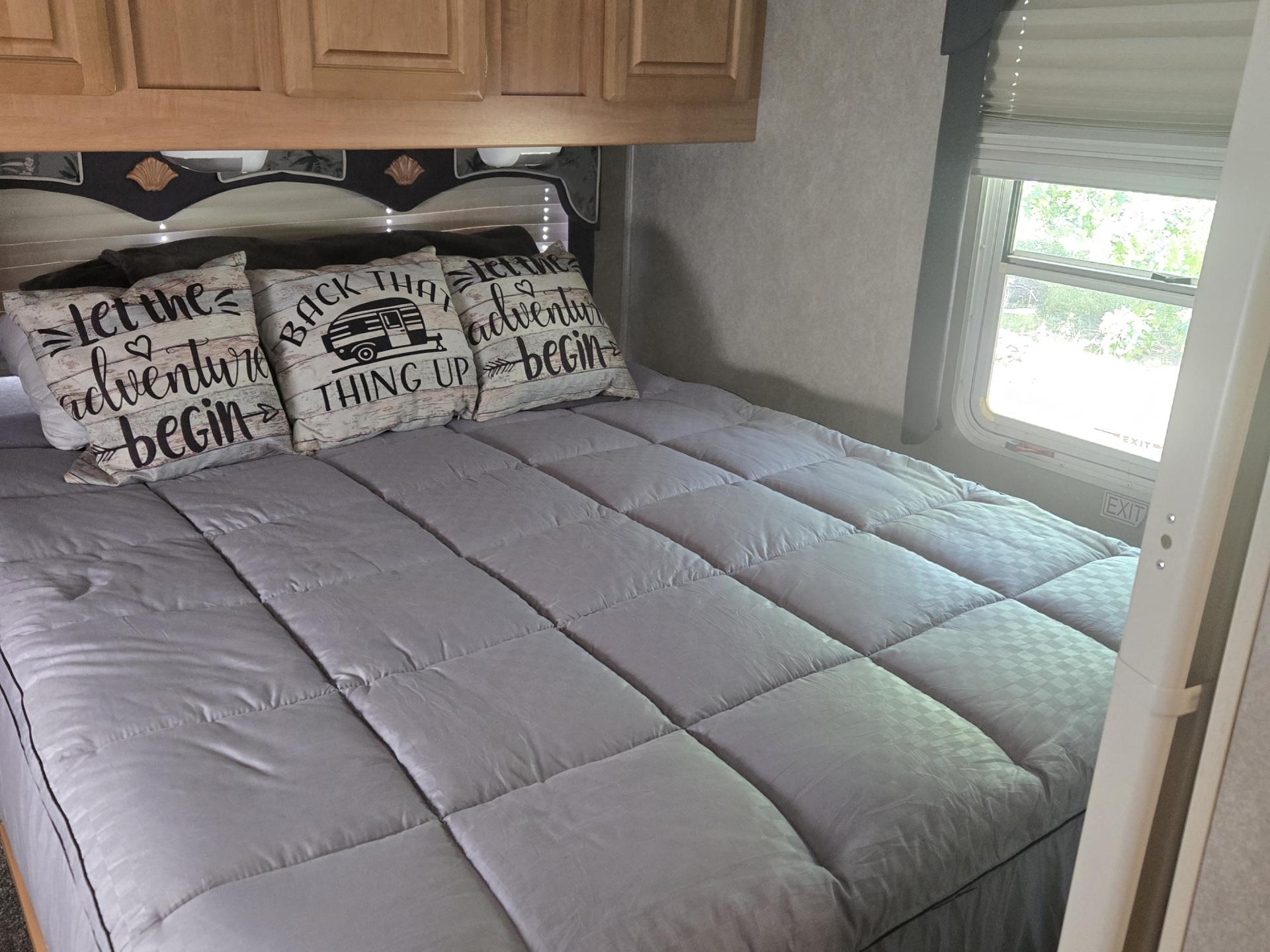 2005 Jayco Greyhawk 29gs