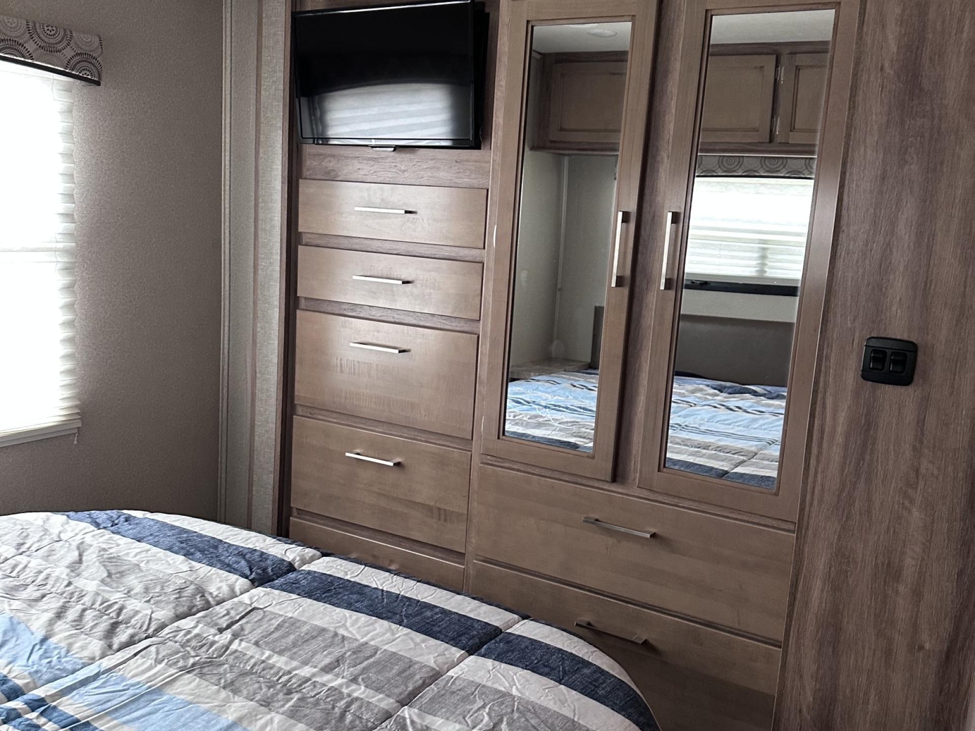 2020 Entegra Coach Odyssey 31f