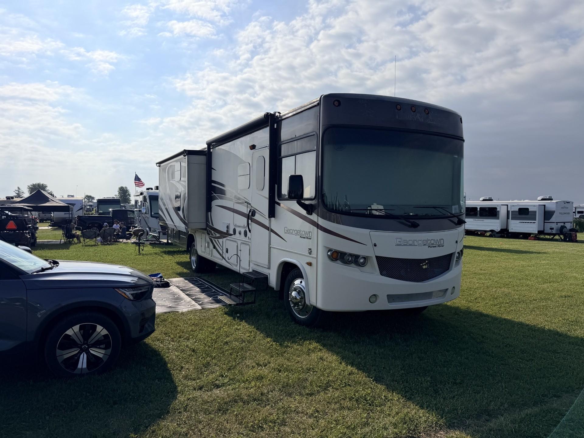 2017 Forest River Georgetown 364ts