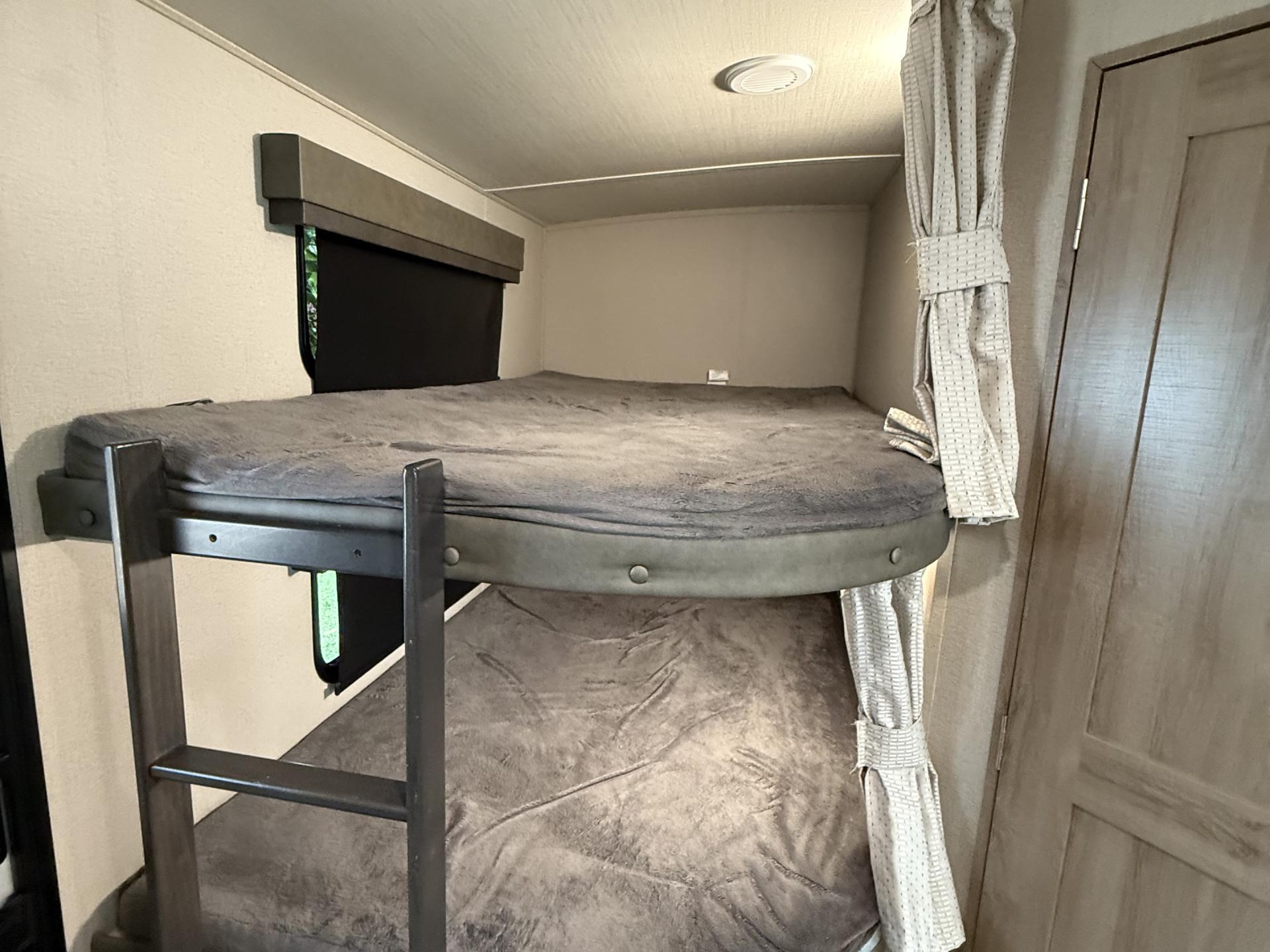 2021 Grand Design Imagine 2800bh