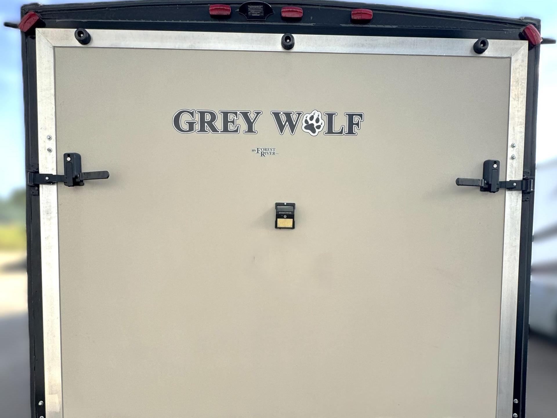 2017 Forest River Grey Wolf 27rr