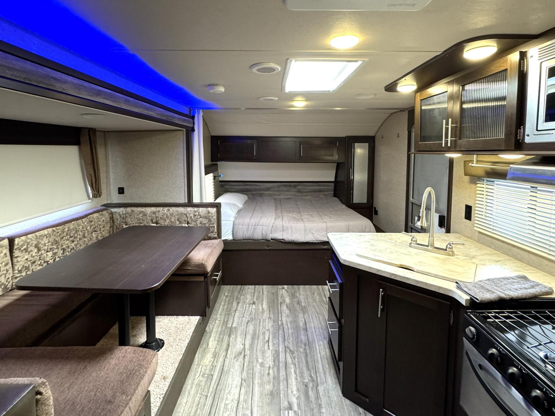 2017 Forest River Grey Wolf 27rr