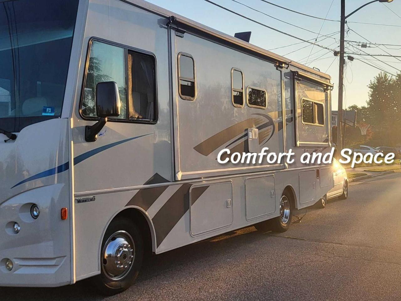 2018 Winnebago Vista 27PE
