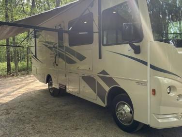 2018 Winnebago Vista 27PE