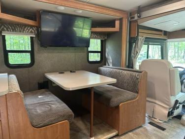 2018 Winnebago Vista 27PE