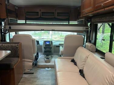 2018 Winnebago Vista 27PE