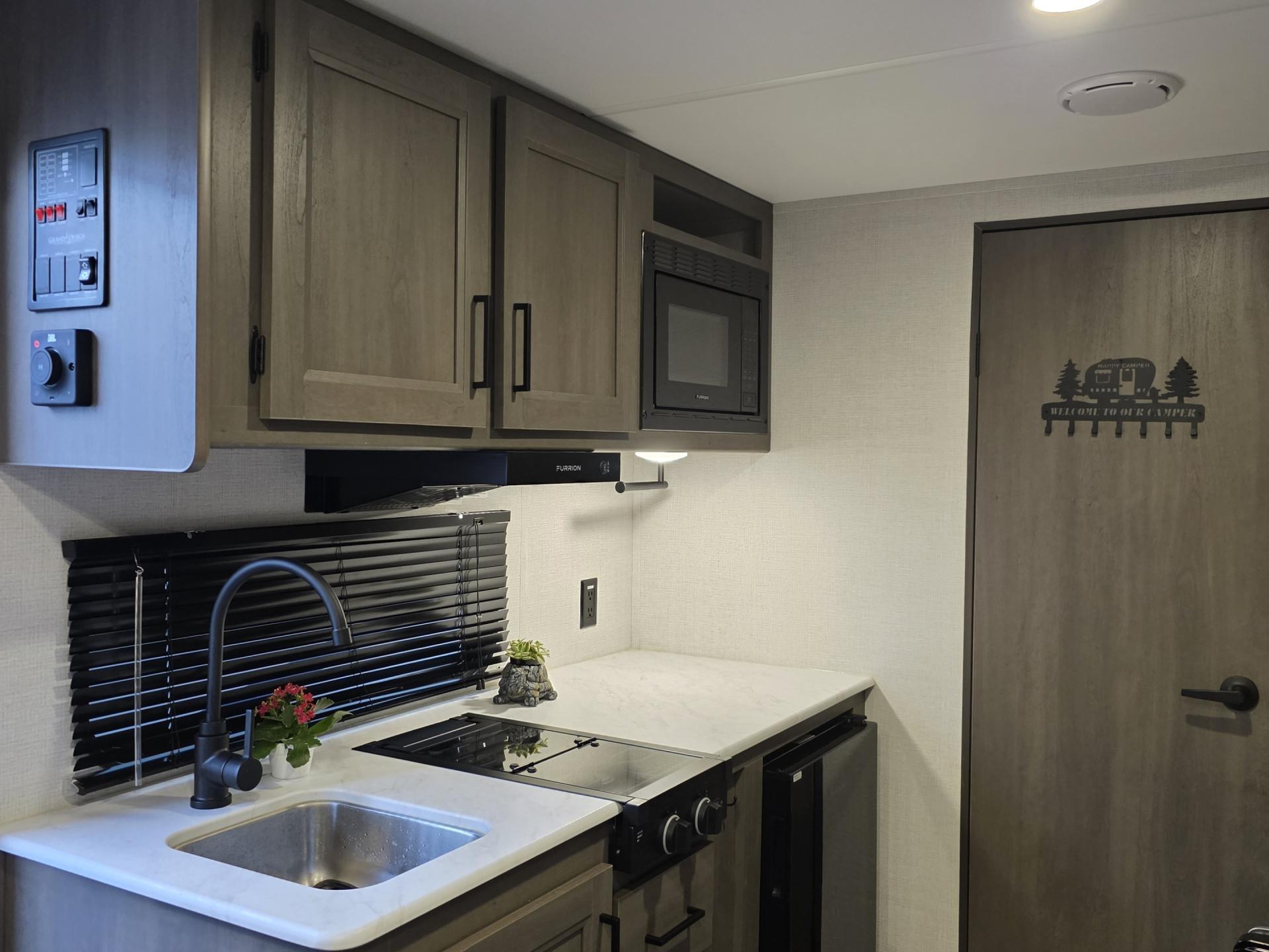 2025 Grand Design Transcend One 151bh